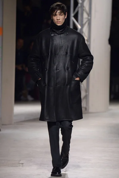 Look 26